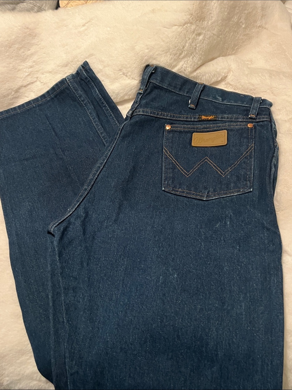 38x38 Wrangler Men’s Indigo Relaxed Fit Denim Jeans